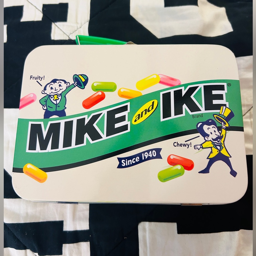 MIKE & IKE RETRO METAL LUNCHBOX